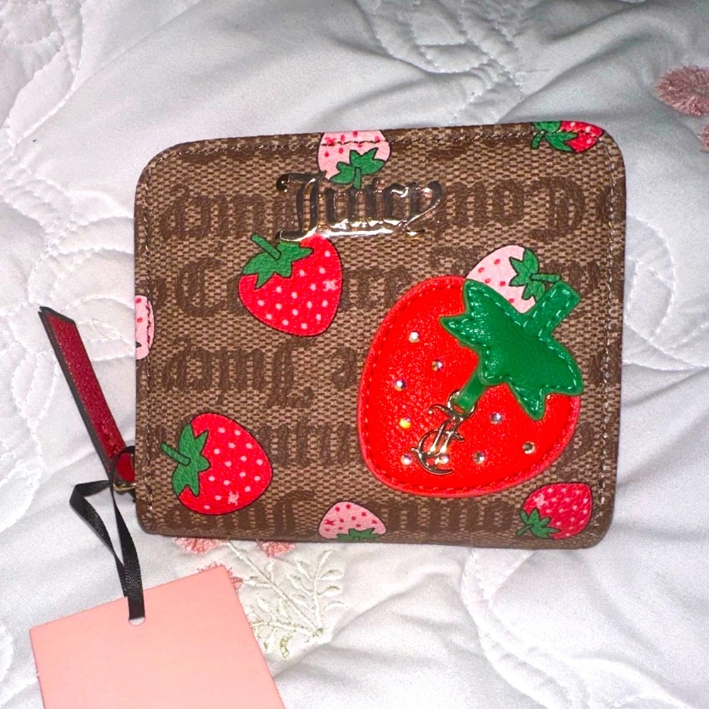 Juicy Couture Strawberry Wallet nwt